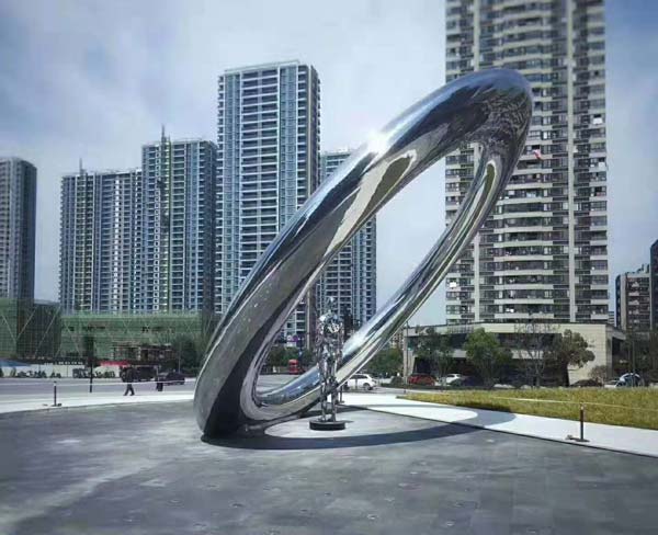 阜陽(yáng)雕塑廠家的雕塑作品在博物館中的展示方式有哪些？
